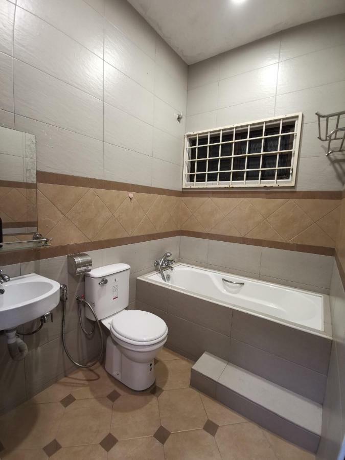 Ria Homestay Johor Bahru Exterior foto